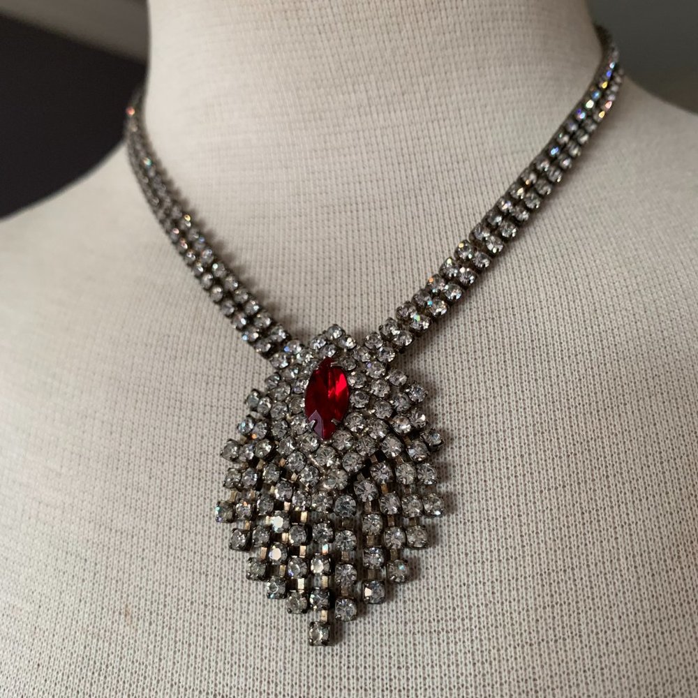 VINTAGE BLOOMINGDALE'S NECKLACE and MATCHING Screw Up EARRINGS